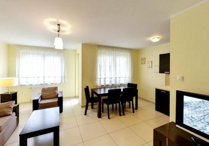 Apartamenty Sun Seasons 24 - Zielone Tarasy Kolobrzeg Phòng bức ảnh